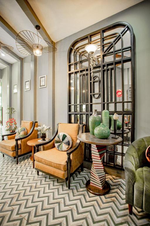 Hanoi Center Silk Hotel & Travel – Hanoi